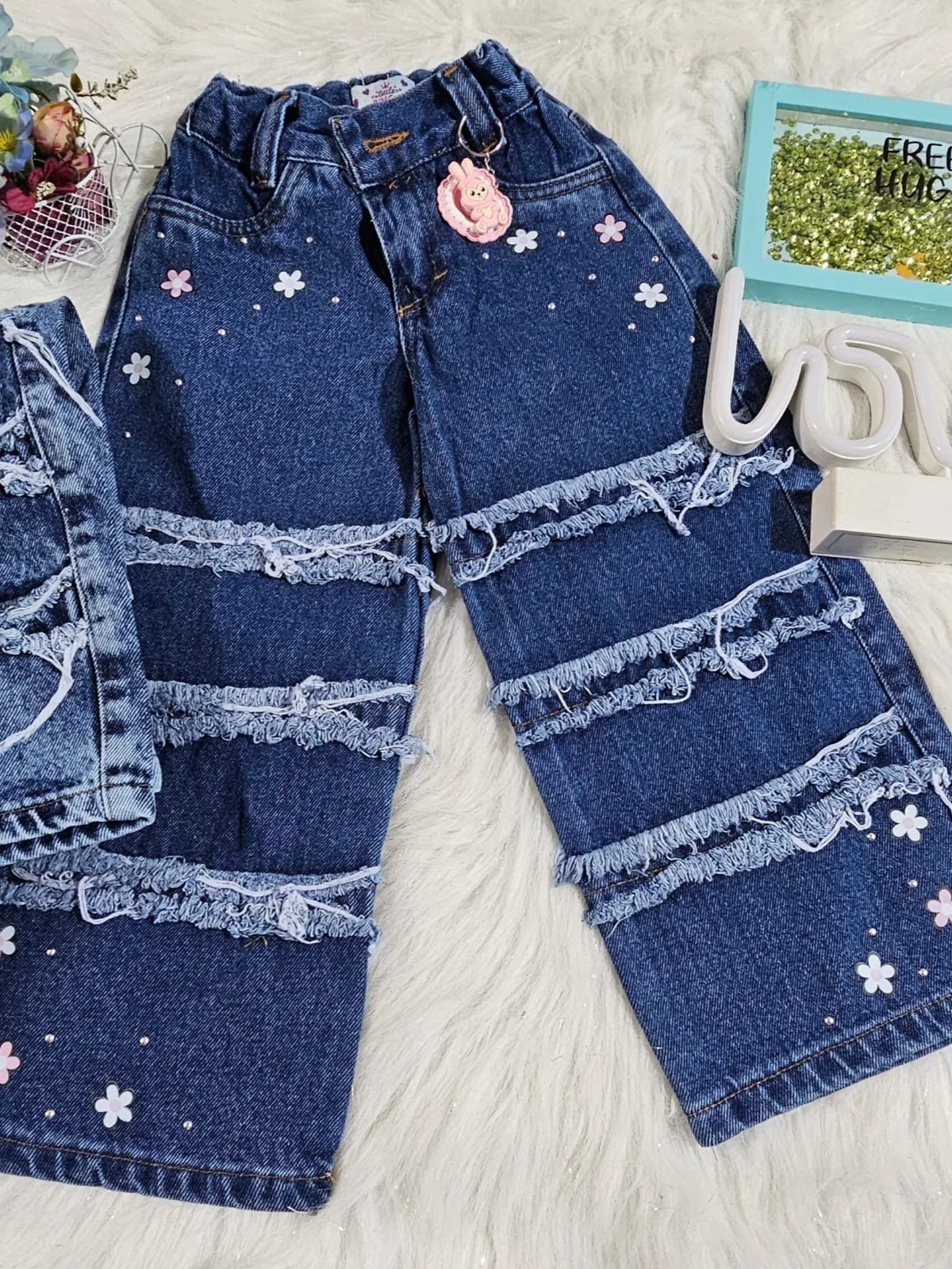 Pantalones con destroyer imagen 3